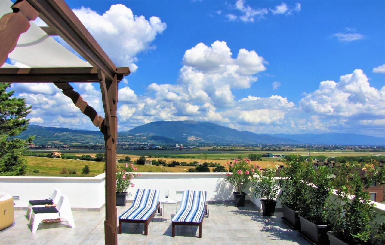Residenza Storica Con Vista Panoramica Apartment Perugia Luaran gambar